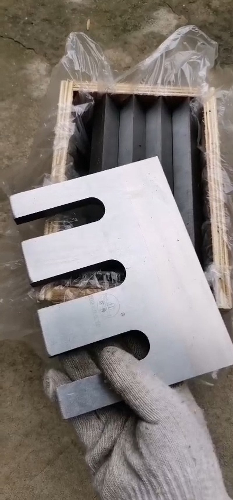 在刀具制造业，有时候最复杂的工艺背后隐藏着极其简单的三个步骤。今天就让我们通过一个故事来揭秘这些看似普通实则关键的操作。